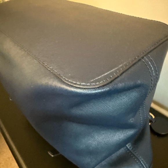 Michael Kors Navy Blue Tote Bag - Picture 8 of 13